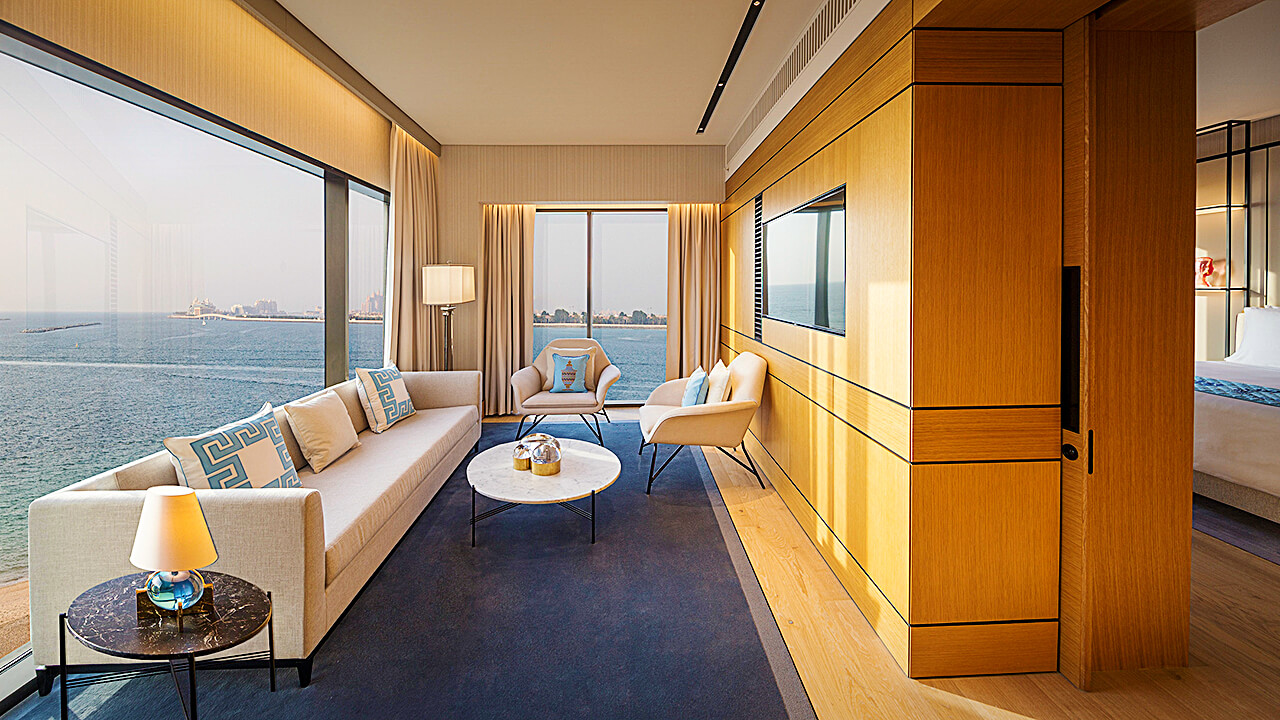 Premium Ocean King Suite Living Room