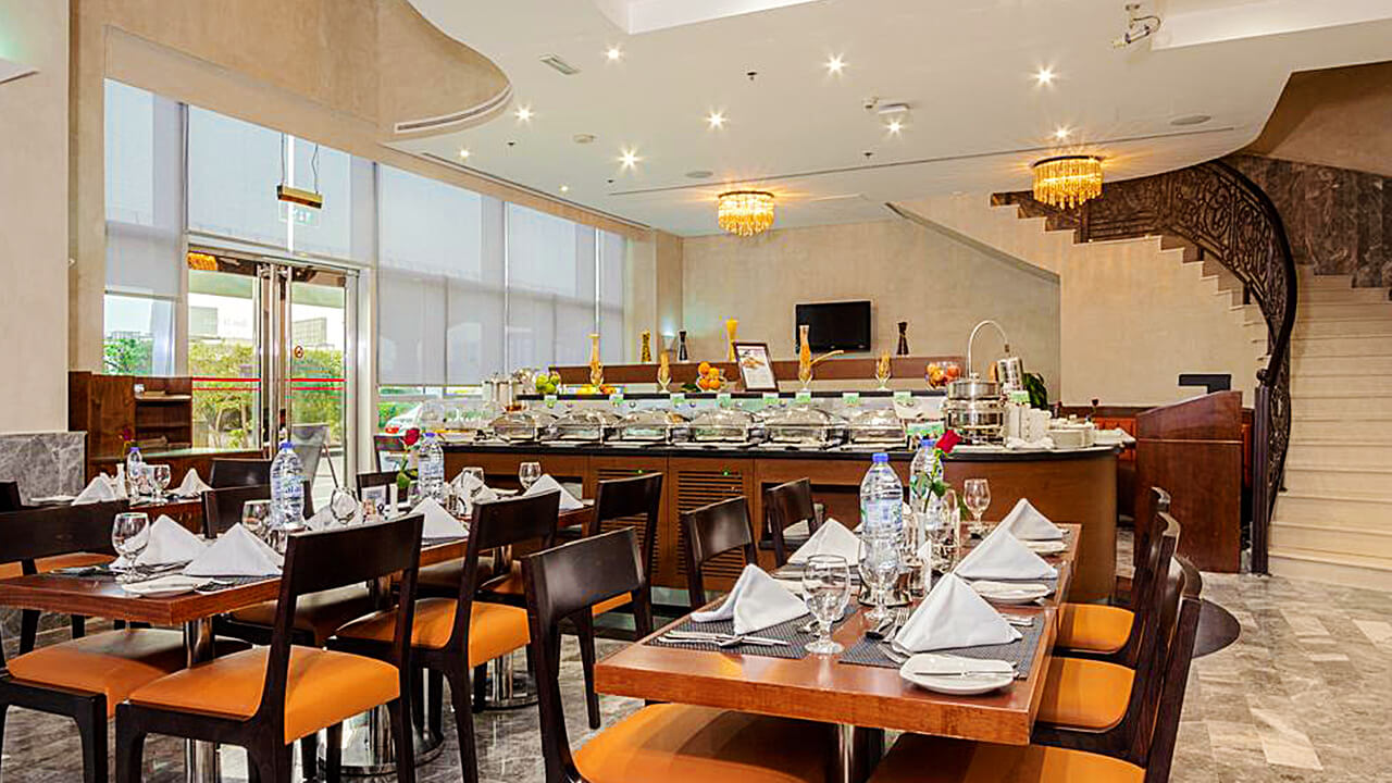 Cafe Premiere Restaurant City Premiere Hotel Apartments Dubai