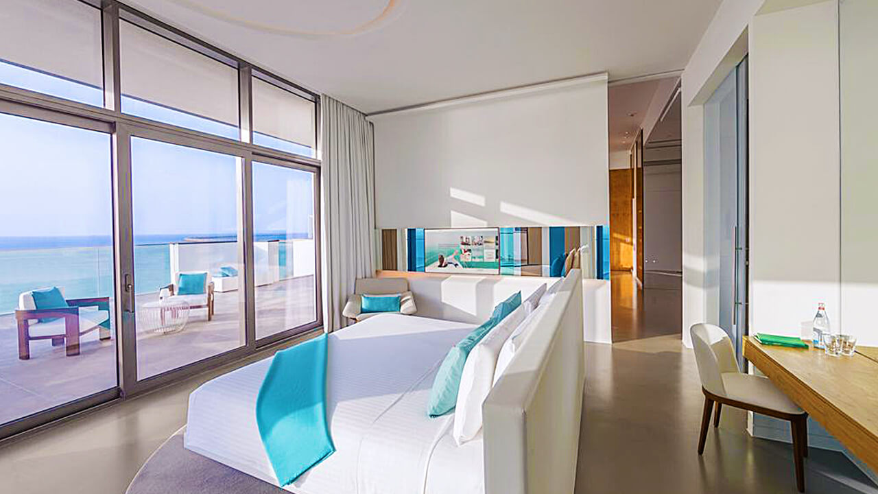 One Bedroom Suite with Balcony and Sea view