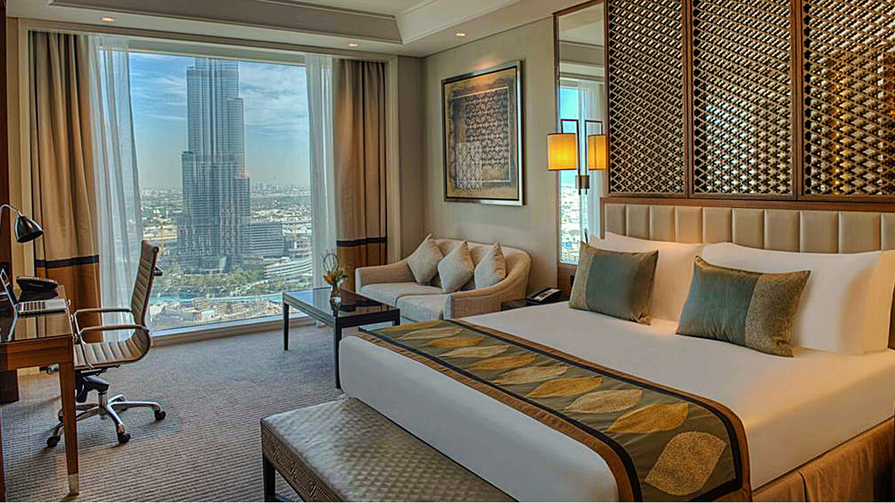 Luxury King Bed Room With Burj Khalifa View