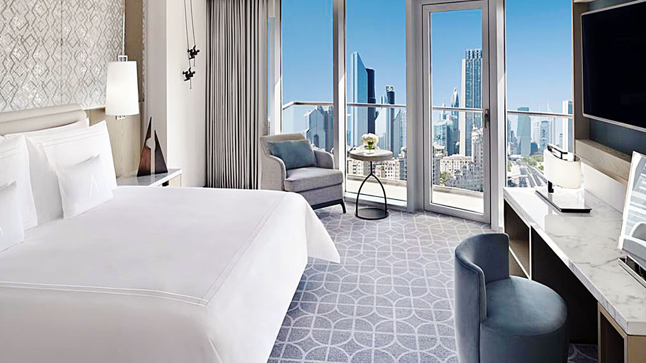 Deluxe king bedroom with city view