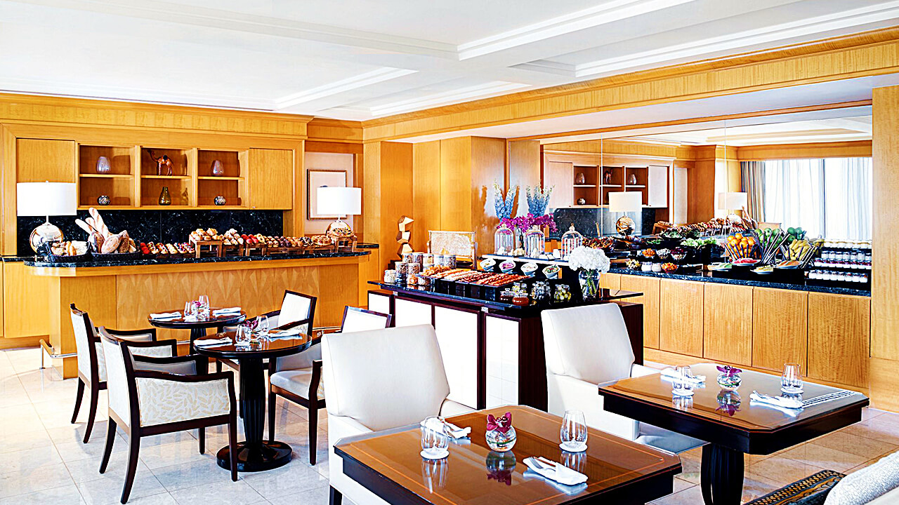 Club Lounge - Breakfast Buffet