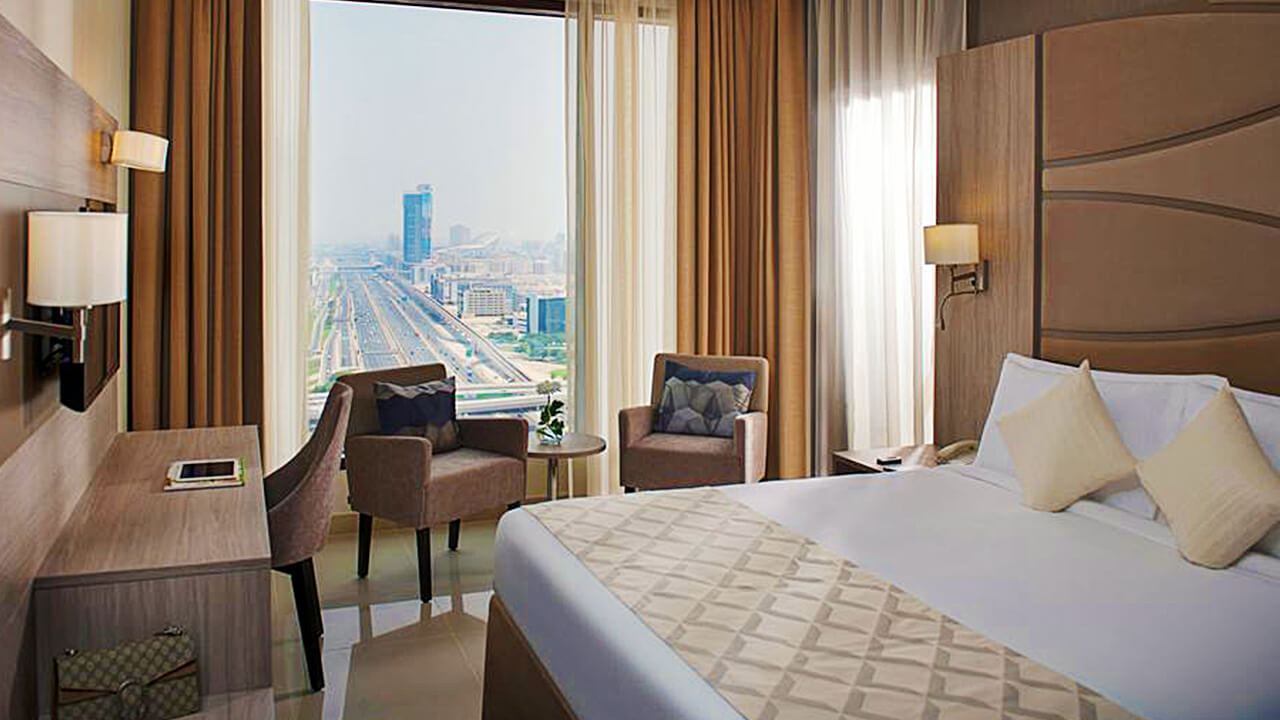 Grand King Bed Suite with City View