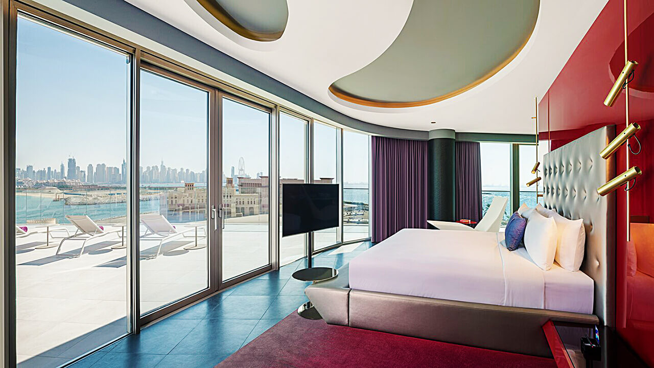 King wow Suite with Private Balcony