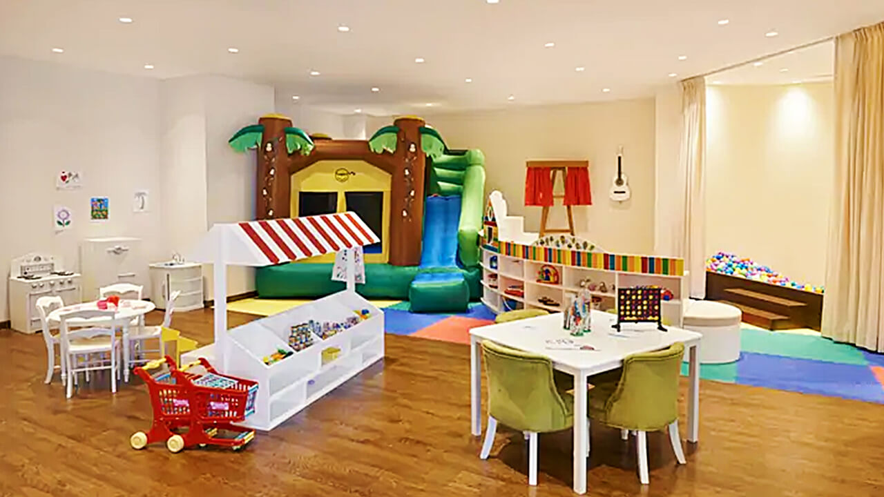 Waldorf Astoria Dubai Palm Kids Play Area